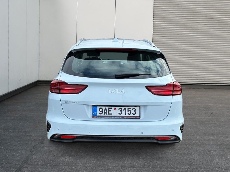Kia Ceed (2022) FRESH 1.5T-GDI 118kW DPH CZ - fotka 5 z 11