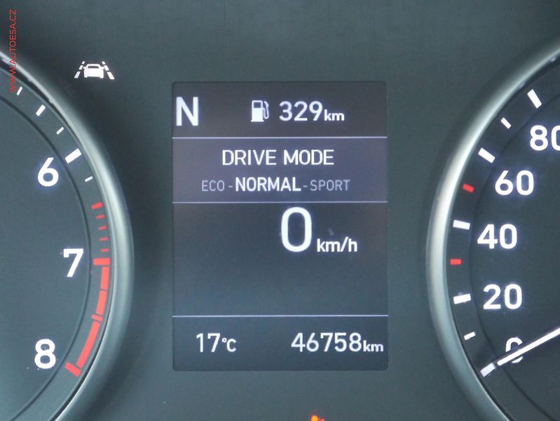 Hyundai i30 (2021) 1.5 T-GDi, ČR, Smart, kamera - fotka 19 z 23