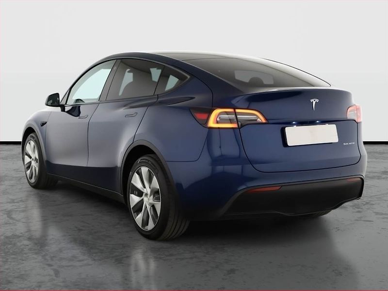 Tesla Model Y (2021) Long Range AWD 75kWh, SoH 91% - fotka 4 z 28