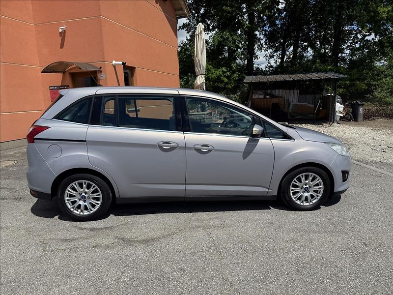 Ford C-MAX 1,6 TDCi  TITANIUM - fotka 4 z 28