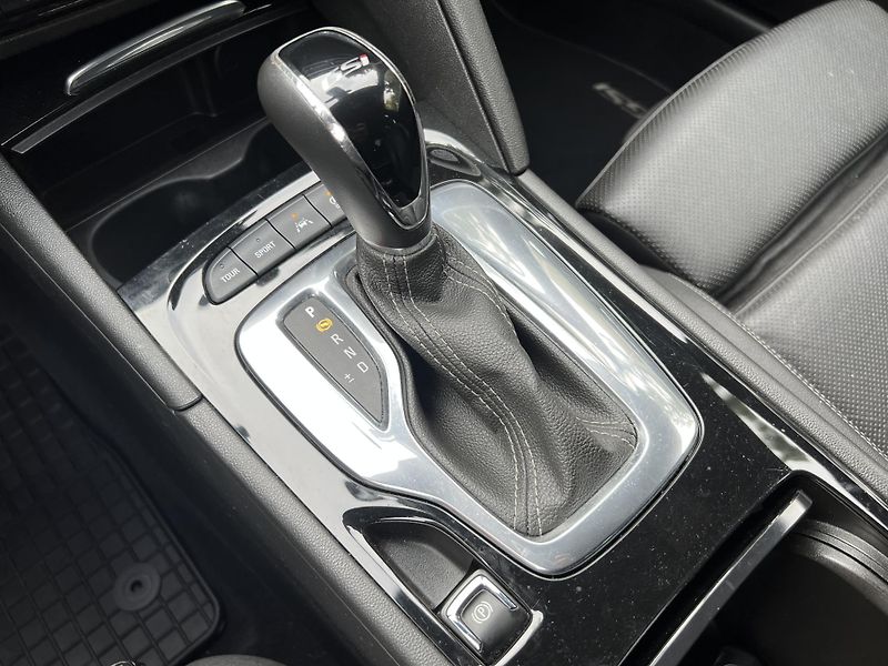 Opel Insignia Grand Sport GSI 2.0CDTI 154kW - fotka 17 z 26
