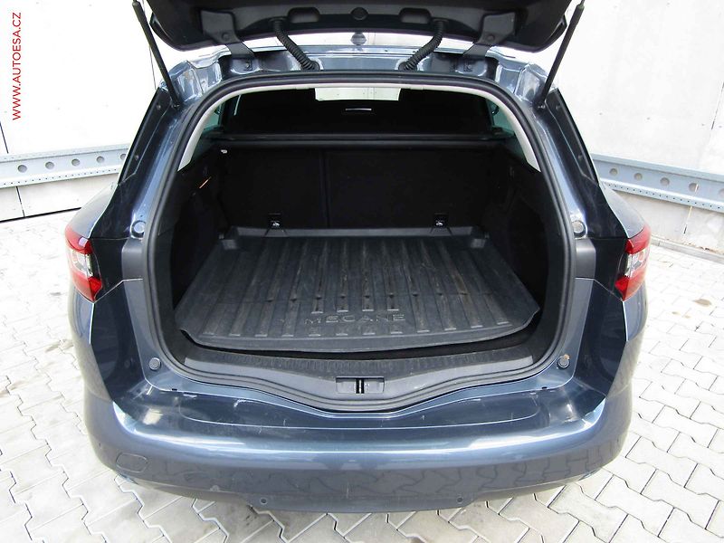 Renault Mégane (2020) 1.3 TCe, 1.maj,ČR, Limited - fotka 7 z 17