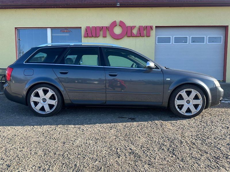 Audi S4 4.2 V8 344PS/Quattro/Manuál - fotka 2 z 24