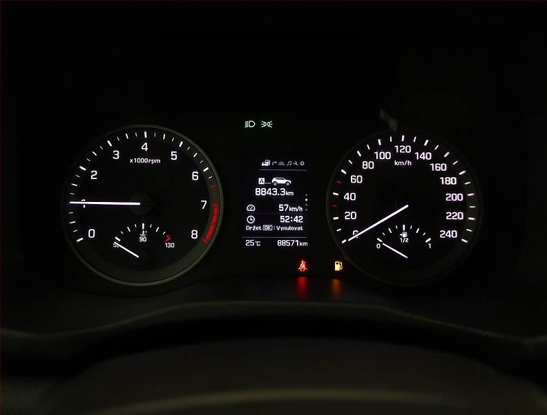Hyundai Tucson (2017) 1.6 T-GDI, Serv.kniha, Navi - fotka 9 z 18