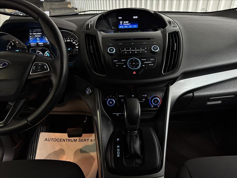 Ford Kuga 1.5EB 129kW AWD 2XALU 68KM! - fotka 23 z 42