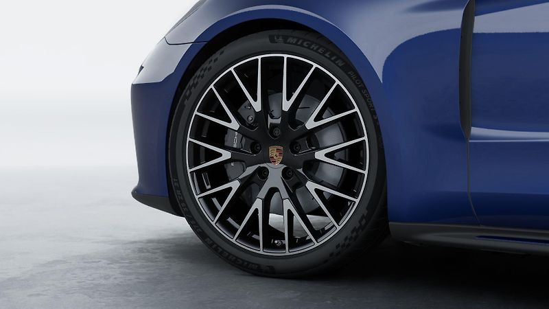 Porsche Panamera (2026) 4 - fotka 2 z 10