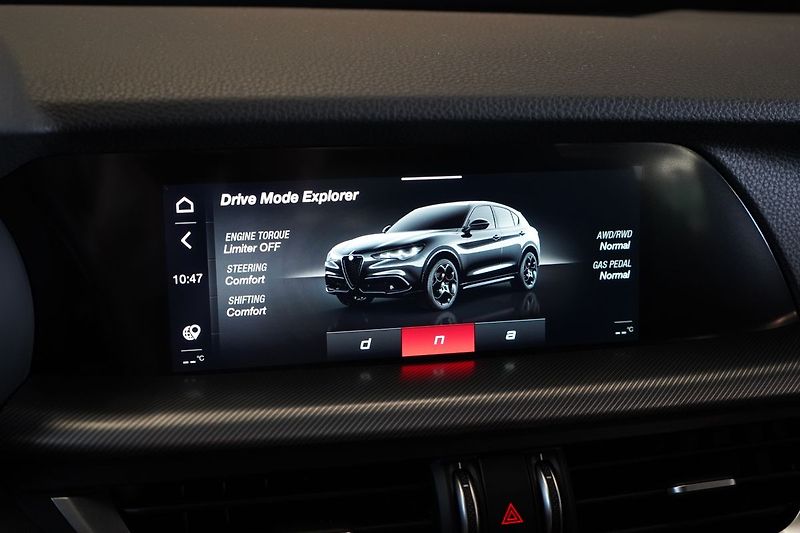 Alfa Romeo Stelvio 2.2 Diesel Q4 154kW (210k) - fotka 35 z 44