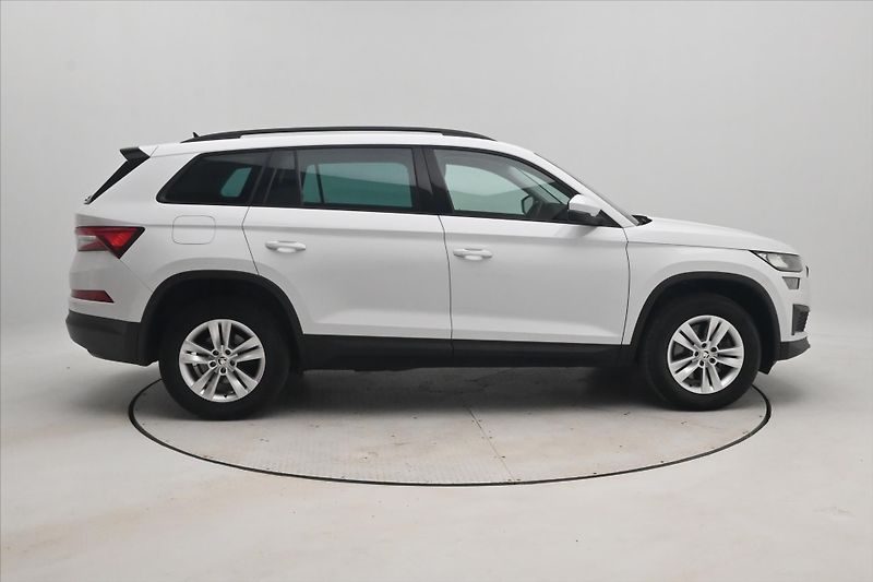 Škoda Kodiaq 2,0 TDI 110kW DSG Ambition 7mí - fotka 4 z 31