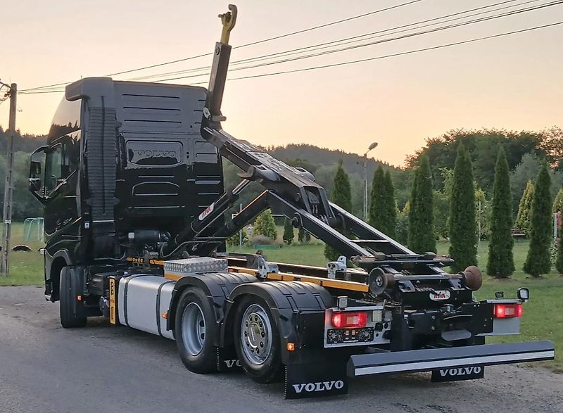 Volvo FH (2018) 500 6x2 JNK EURO 6 - fotka 5 z 12