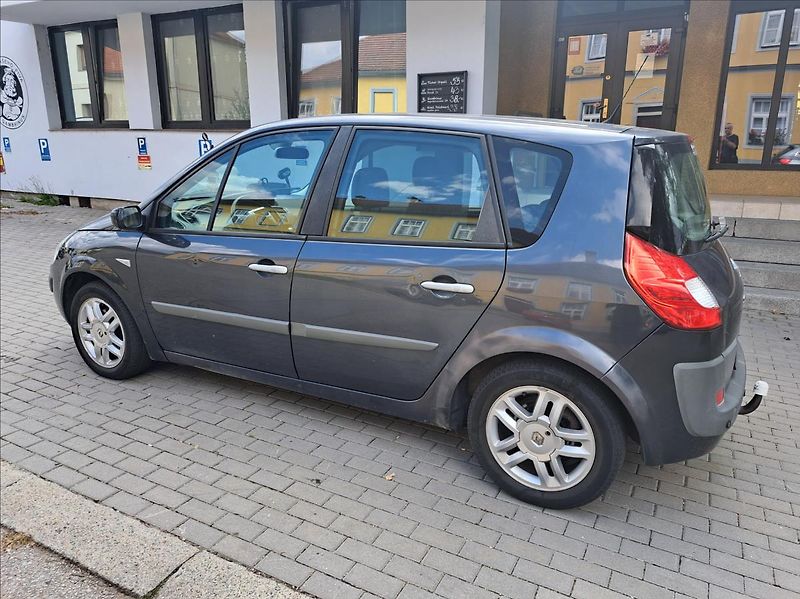Renault Scénic 1,5 dCi - fotka 6 z 35