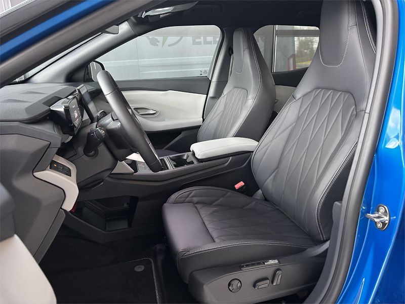 Ford Explorer Premium, SUV, 77 kWh prodlouže - fotka 7 z 9