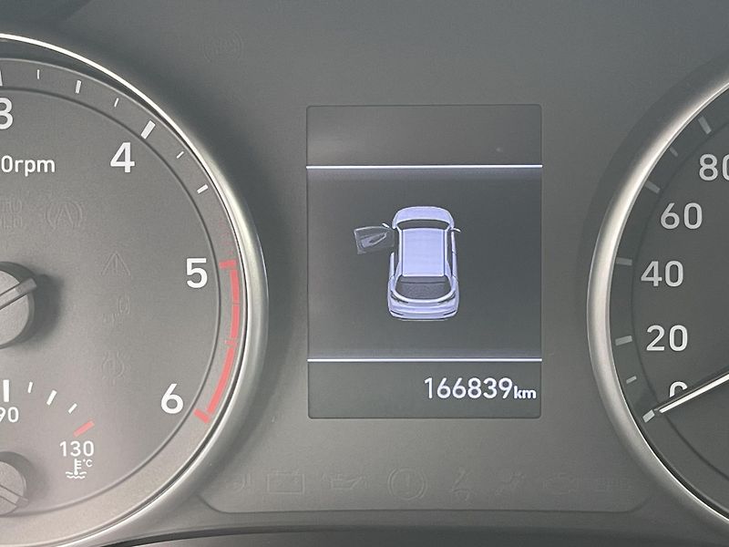 Hyundai i30 1.6d 4/2022 NEHAV-NAVI-DPH-ČR! - fotka 25 z 43
