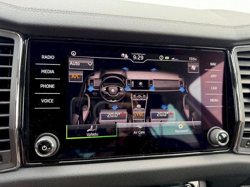 Škoda Kodiaq (2023) 2.0 TSI 140kW 4x4 Style - fotka 21 z 35