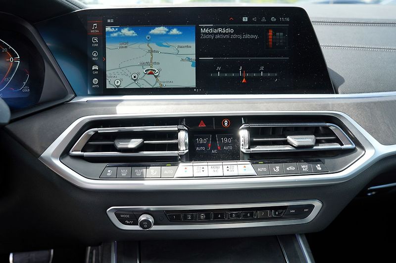 BMW X7 40d xDrive/Mpaket/AT9/22/340PS - fotka 18 z 19