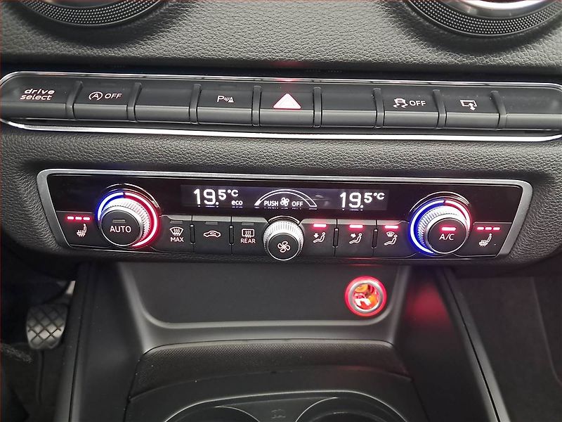 Audi A3 (2015) Sport 2.0 TDI, Serv.kniha - fotka 15 z 18