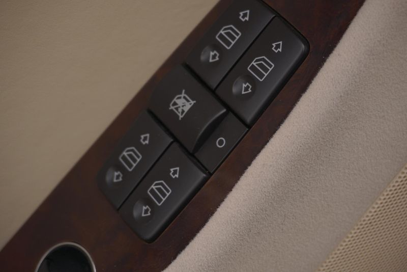 Mercedes-Benz Třídy S S600 5,5I V12 LONG AUT. - fotka 51 z 56