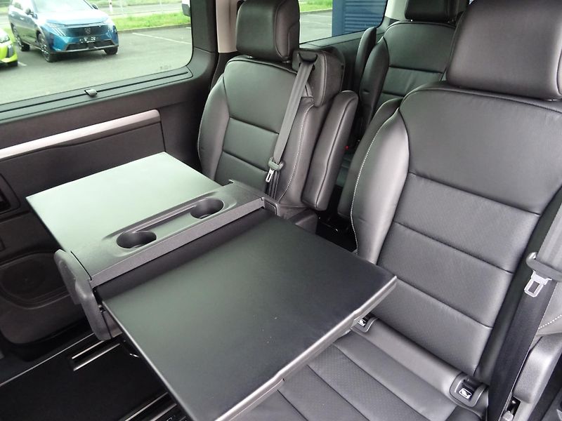 Peugeot Traveller (2026) Allure L3 2.2 BHDi 180k EAT8 - fotka 37 z 44