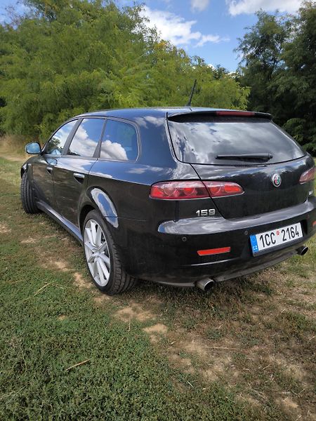 Alfa Romeo 159 (2012) Alfa Romeo 159 Sportwagon 1.75 - fotka 4 z 8