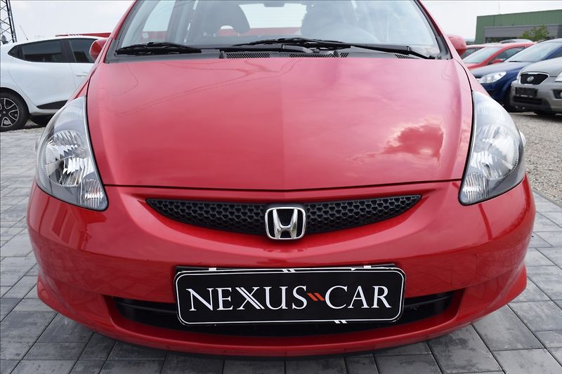 Honda Jazz 1,3 i 57KW NOVÁ STK BEZ KOROZE - fotka 2 z 45