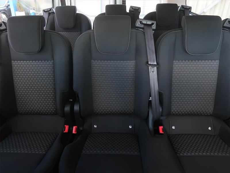 Ford Transit Custom (2018) Trend 2.0 EcoBlue, Bus, 9Míst - fotka 10 z 17