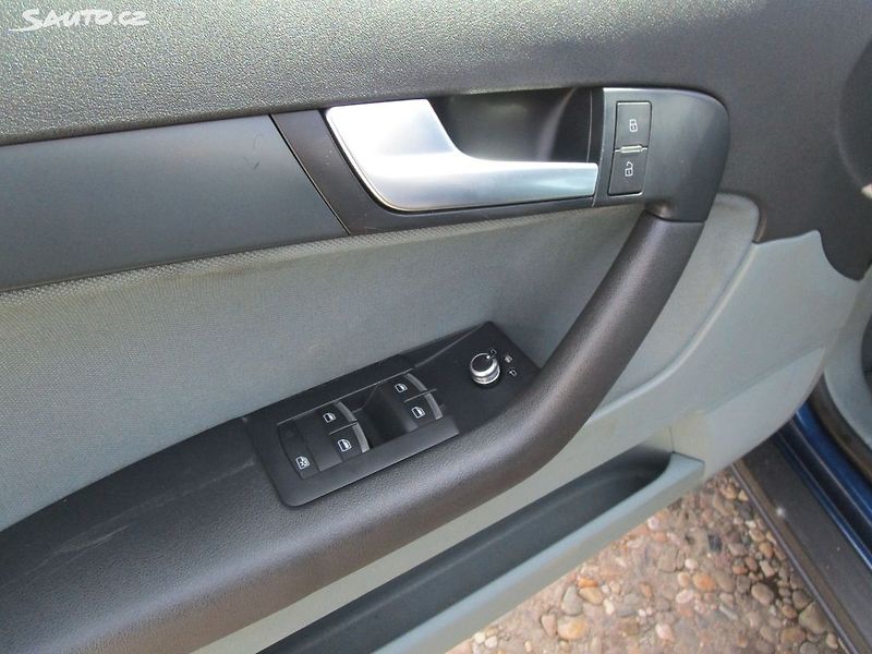 Audi A3 1,2TSI-77KW-NOVÁ STK+OLEJ - fotka 15 z 28
