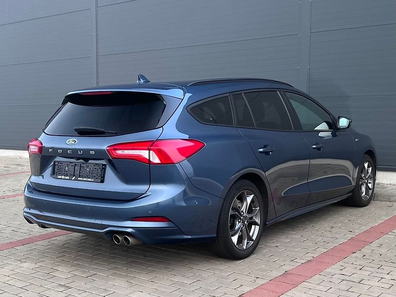 Ford Focus (2021) 1.5 TDCI ST-LINE - fotka 4 z 46
