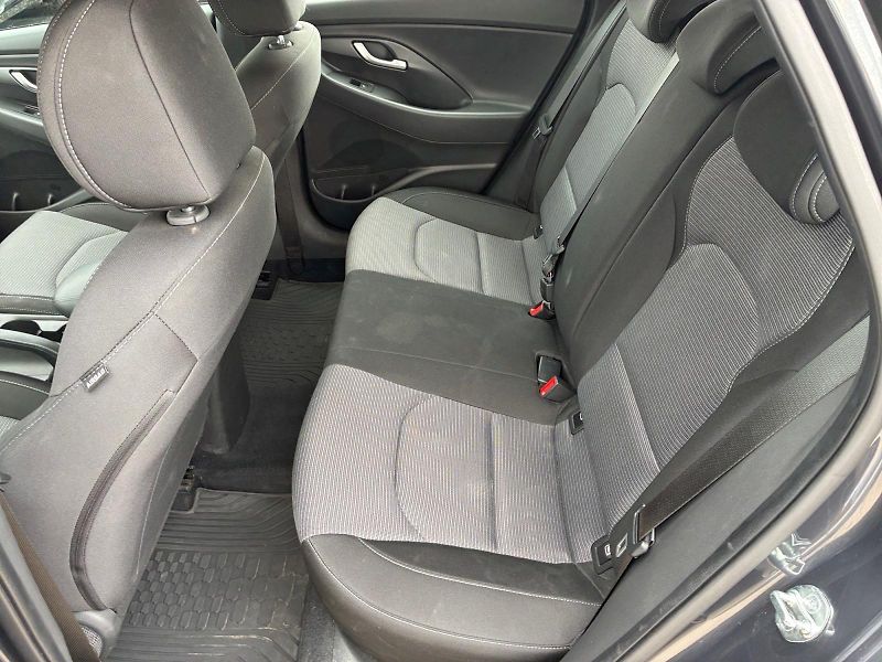 Hyundai i30 (2024) COMFORT 1.0TGDI 88kW CZ DPH - fotka 8 z 11