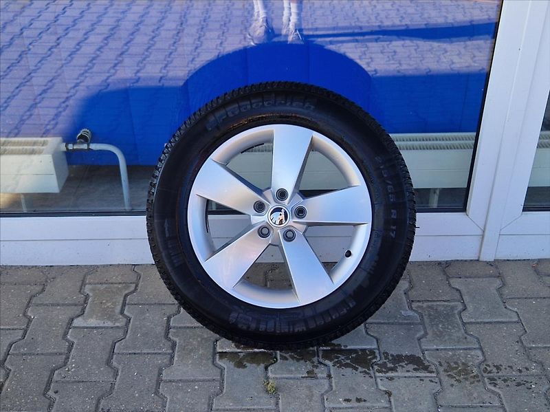 Škoda Kodiaq 1,5 TSI 110kW AMBITION +ALUZIM - fotka 50 z 50