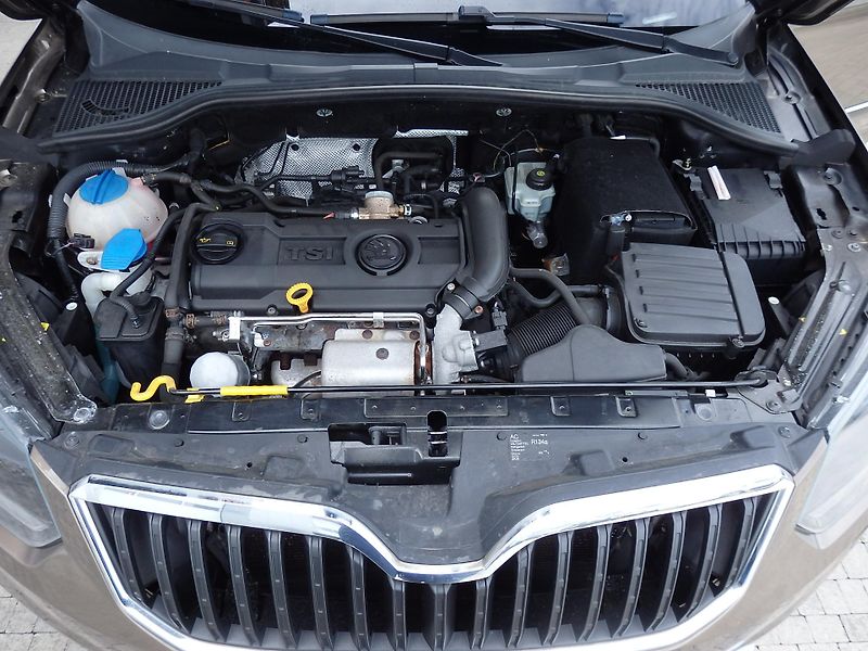 Škoda Yeti 1.4 TSI KLIMA, 8x AIRBAG - fotka 14 z 16