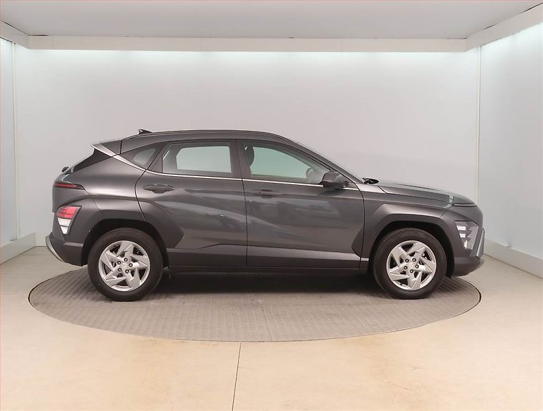 Hyundai Kona (2025) 1.6 T-GDI - fotka 6 z 17