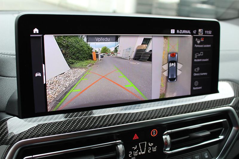 BMW X4 xDrive30d Mpaket - fotka 17 z 28