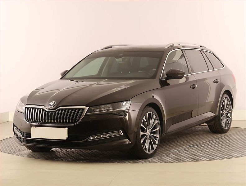 Škoda Superb (2020) Style 2.0 TDI - fotka 2 z 28