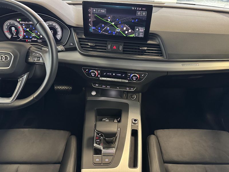 Audi Q5 (2023) 40TFSI 4x4 Advanced Tažné LED  - fotka 12 z 42