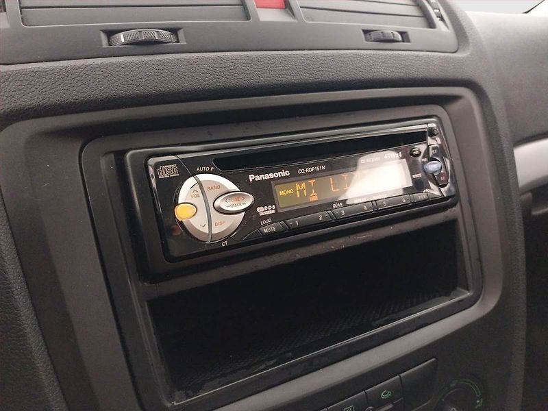Škoda Octavia (2005) Ambiente 1.6, Serv.kniha - fotka 17 z 18