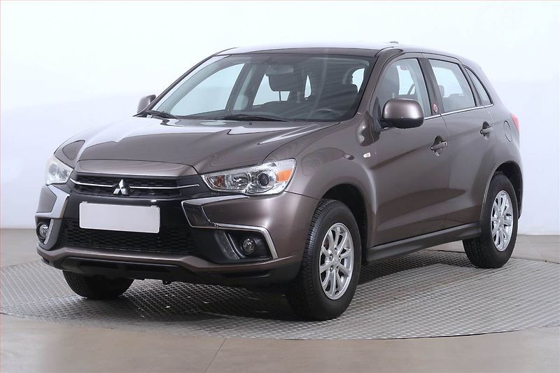 Mitsubishi ASX (2018) Invite 1.6 MIVEC, Serv.kniha - fotka 2 z 20