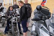 Motorkáři se sjeli na žehnání v bazilice v Jablonném.