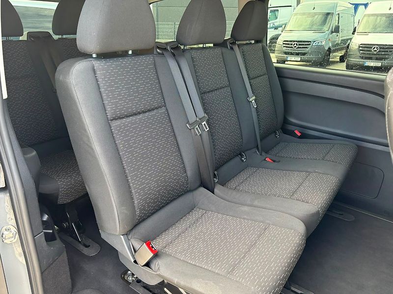 Mercedes-Benz Vito Tourer 116CDI Long 4Matic PRO - fotka 19 z 31