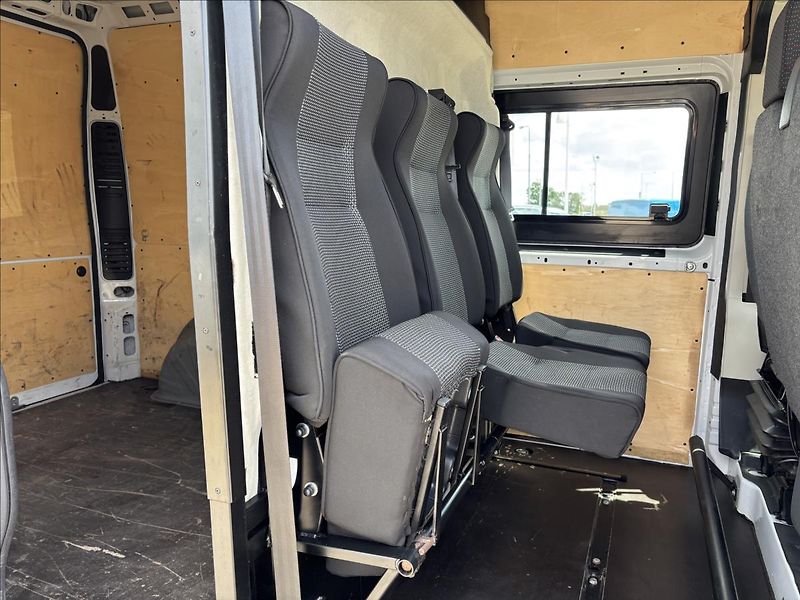 Peugeot Boxer 2,2 BHDI 103kW L2 Kombi Van - fotka 16 z 34