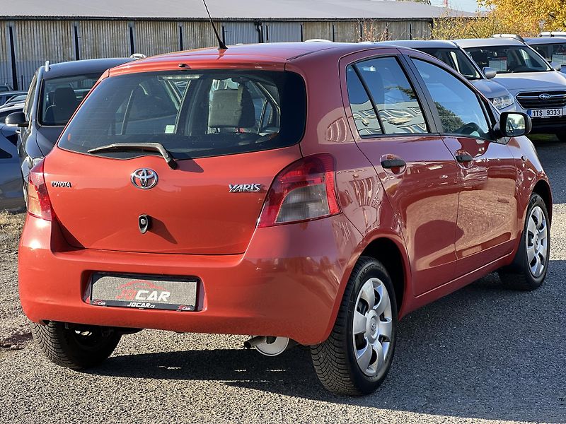 Toyota Yaris 1.0i 51KW KLIMA PŮVOD ČR  - fotka 5 z 38