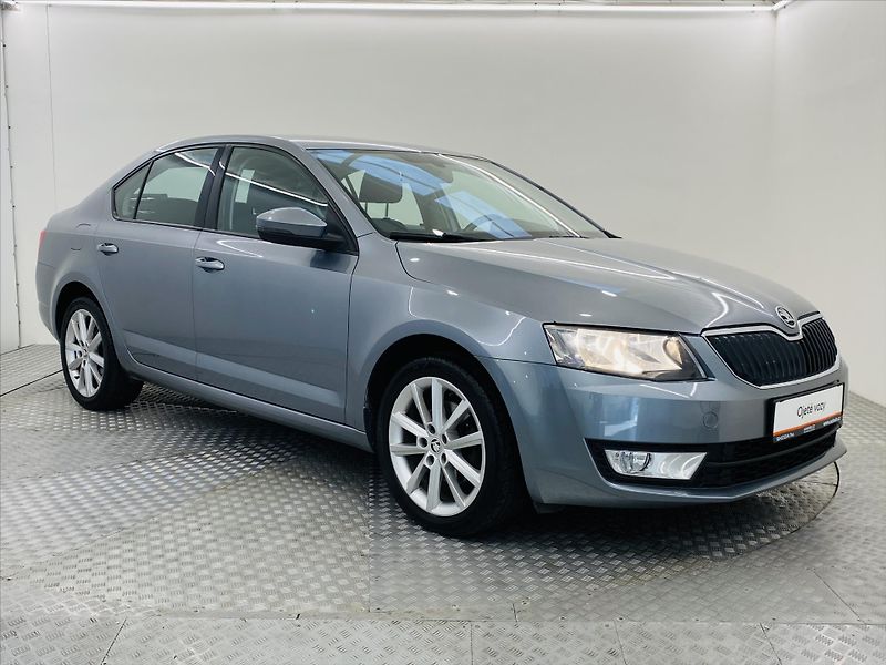 Škoda Octavia 1,2 TSI 77 kW Klima - fotka 23 z 24