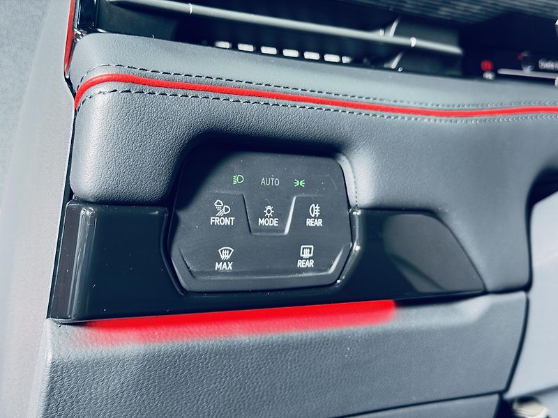 Volkswagen ID.7 (2025) GTX*4M*ZÁRUKA*TAŽNÉ*HEADUP*MAX - fotka 18 z 41