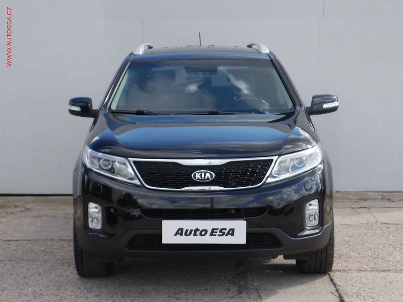 Kia Sorento (2013) 2.2 CRDi 4x4, 1.maj,ČR, AT - fotka 2 z 17