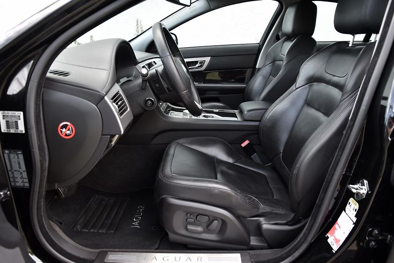 Jaguar XF 3.0 V6 S 202 kW A/T,XENON,NAVI - fotka 8 z 48