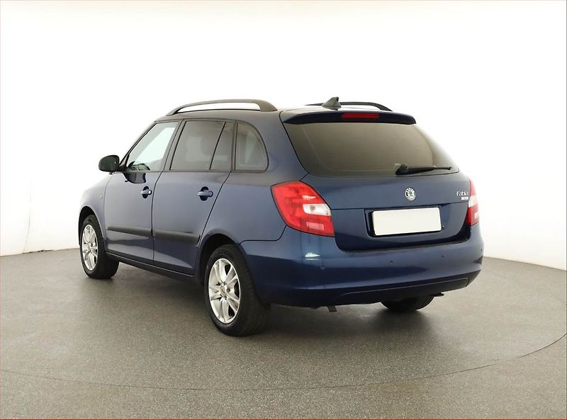 Škoda Fabia (2008) Ambition 1.4 16V, Serv.kniha - fotka 4 z 15