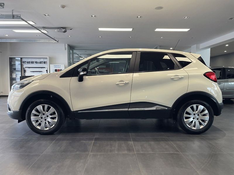 Renault Captur (2015) ZEN ,09TCe 90k - fotka 2 z 18
