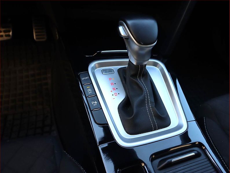 Kia Pro_Ceed (2021) 1.5 T-GDI, Automat, Serv.kniha - fotka 16 z 24