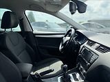 Škoda Octavia 2,0 TDI 4X4 TAŽNÉ 2T - náhled 23