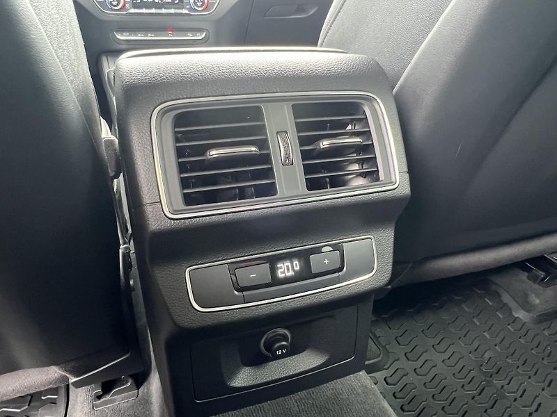 Audi Q5 (2019) 2.0 TDI 4x4 quattro - fotka 22 z 35