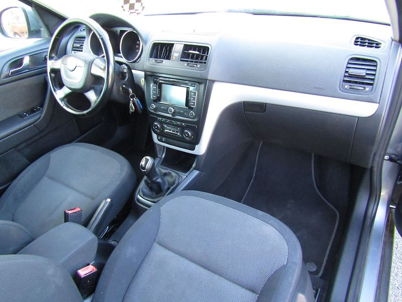 Škoda Yeti (2011) 1.6 TDI  77kW NOVÁ SPOJKA - fotka 14 z 37