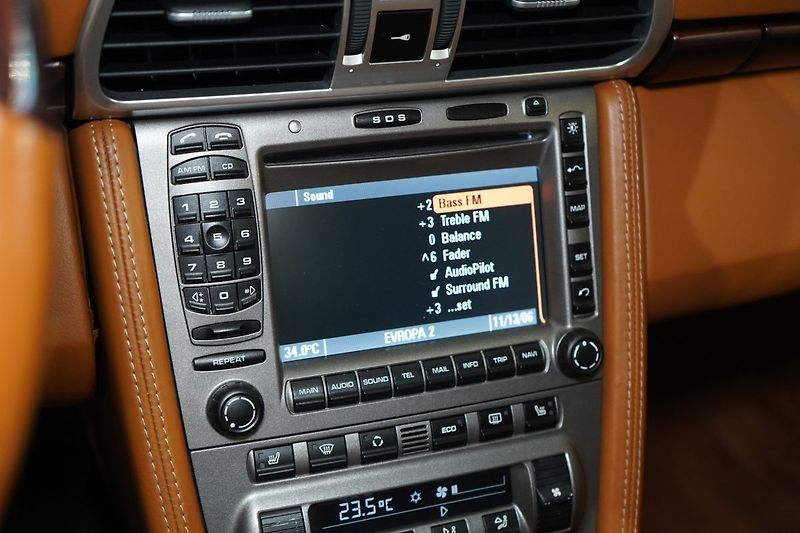 Porsche 911 Carrera S, Manuál, Bose, Navi - fotka 32 z 40